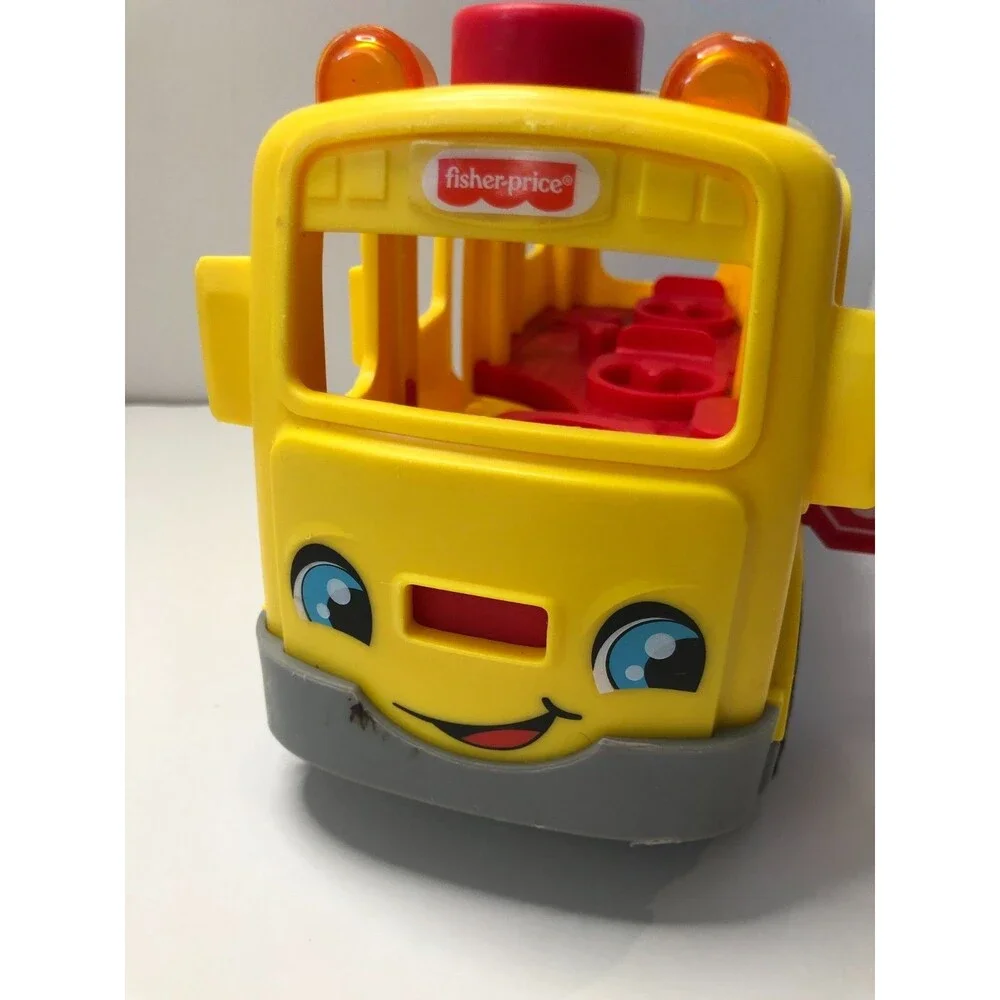 2016 Fisher Price Little People School Bus w/ 3 Figures,  Lights Sounds Working